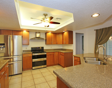 16655 N 113th Trl Trail N - Photo Thumbnail 4