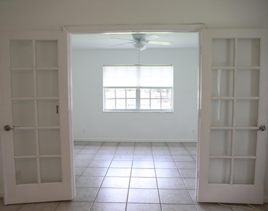 16655 N 113th Trl Trail N - Photo Thumbnail 26