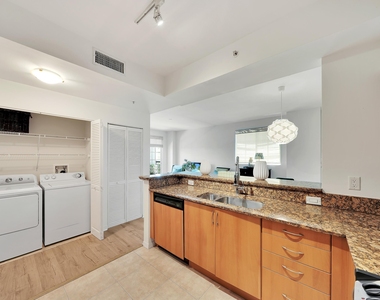 233 S Federal Highway - Photo Thumbnail 12