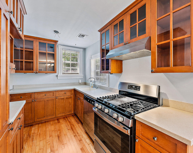 424 51st Street - Photo Thumbnail 9