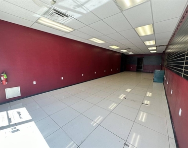 317 White Street - Photo Thumbnail 3