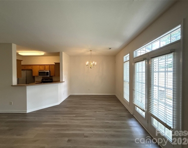 4606 Kingsland Court - Photo Thumbnail 3
