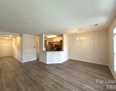 4606 Kingsland Court - Photo Thumbnail 4