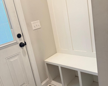 404 S Rose Avenue - Photo Thumbnail 13