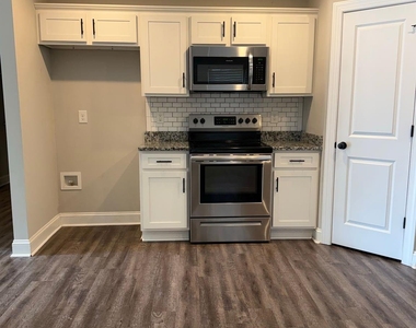 404 S Rose Avenue - Photo Thumbnail 1