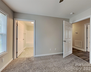 1217 Martin Luther King Jr Avenue - Photo Thumbnail 7