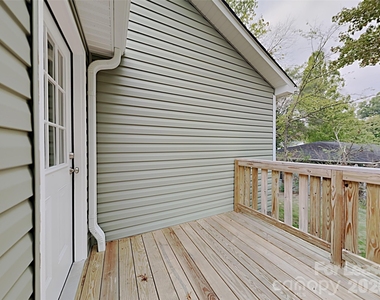 1217 Martin Luther King Jr Avenue - Photo Thumbnail 14
