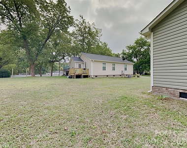 1217 Martin Luther King Jr Avenue - Photo Thumbnail 17