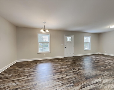 1217 Martin Luther King Jr Avenue - Photo Thumbnail 5