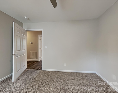 1217 Martin Luther King Jr Avenue - Photo Thumbnail 8