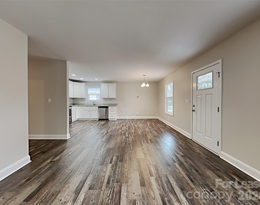 1217 Martin Luther King Jr Avenue - Photo Thumbnail 4