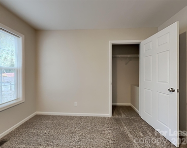1217 Martin Luther King Jr Avenue - Photo Thumbnail 6