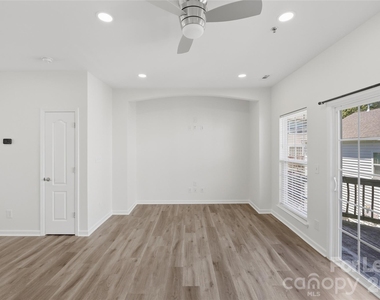 6621 Tor Drive - Photo Thumbnail 3