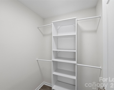 6621 Tor Drive - Photo Thumbnail 21