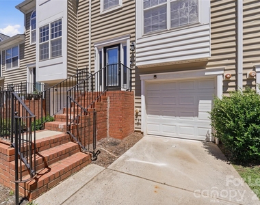 6621 Tor Drive - Photo Thumbnail 5