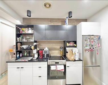 727 Dekalb Avenue - Photo Thumbnail 7
