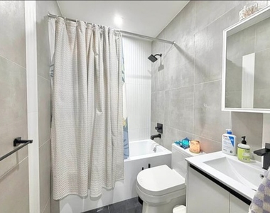 727 Dekalb Avenue - Photo Thumbnail 11
