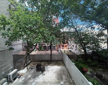 727 Dekalb Avenue - Photo Thumbnail 10