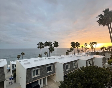 11940 Oceanaire Lane - Photo Thumbnail 41