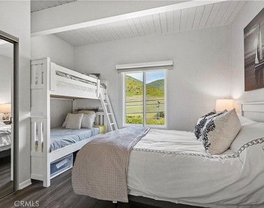 11940 Oceanaire Lane - Photo Thumbnail 27