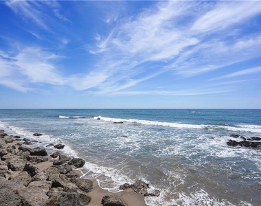 11940 Oceanaire Lane - Photo Thumbnail 26