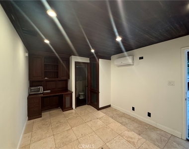 16823 Simonds Street - Photo Thumbnail 10