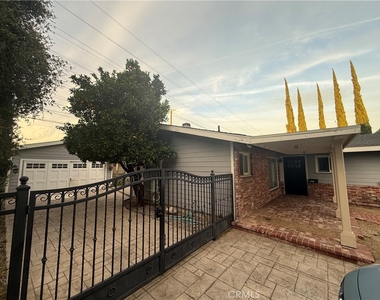 16823 Simonds Street - Photo Thumbnail 1