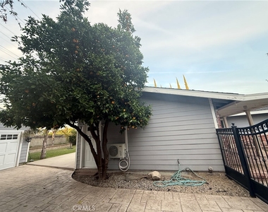 16823 Simonds Street - Photo Thumbnail 7