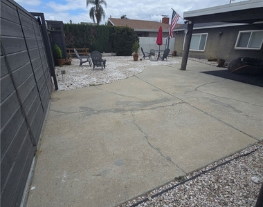 6704 Rhea - Photo Thumbnail 2