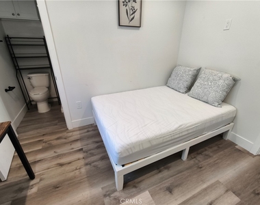 3020 S Normandie Street - Photo Thumbnail 2
