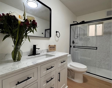 1734 Prospect Ave - Photo Thumbnail 16