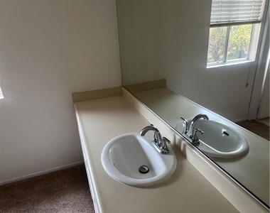1441 Brett Place - Photo Thumbnail 30