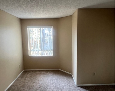 1441 Brett Place - Photo Thumbnail 27