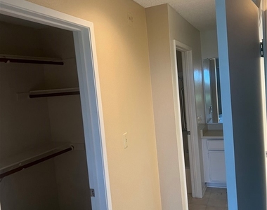 1441 Brett Place - Photo Thumbnail 13