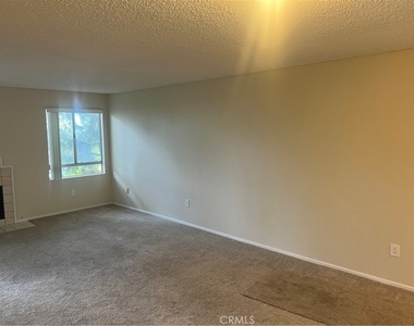 1441 Brett Place - Photo Thumbnail 1
