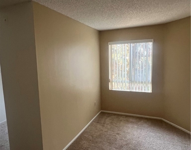 1441 Brett Place - Photo Thumbnail 25