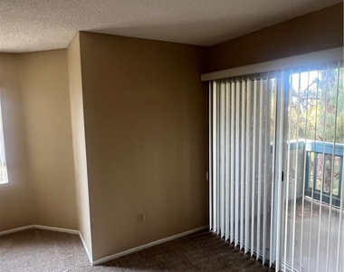 1441 Brett Place - Photo Thumbnail 23