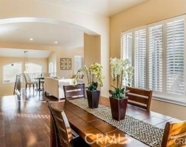 2113 Mathews - Photo Thumbnail 9