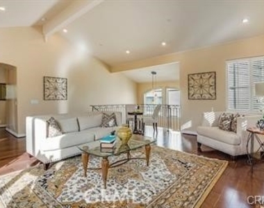 2113 Mathews - Photo Thumbnail 2