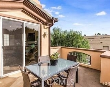 2113 Mathews - Photo Thumbnail 7