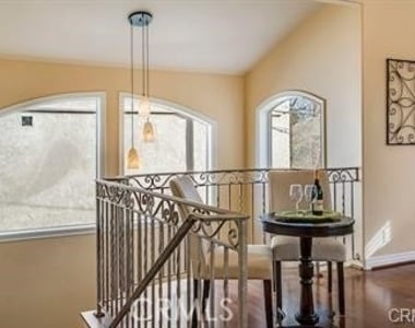 2113 Mathews - Photo Thumbnail 4