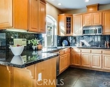 2113 Mathews - Photo Thumbnail 13
