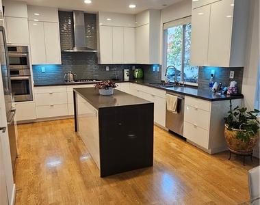 7317 Dunbarton - Photo Thumbnail 8