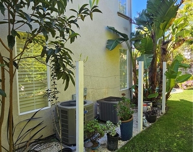 7317 Dunbarton - Photo Thumbnail 20