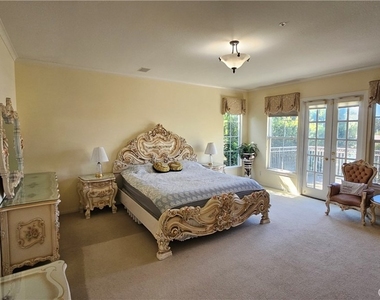 7317 Dunbarton - Photo Thumbnail 21