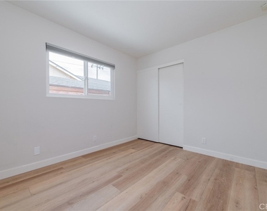 16752 Leafwood Circle - Photo Thumbnail 14