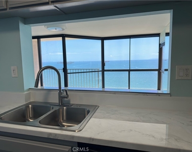 1750 E Ocean Boulevard - Photo Thumbnail 1