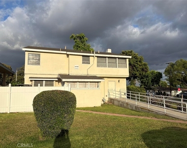 10007 Cole Road - Photo Thumbnail 2