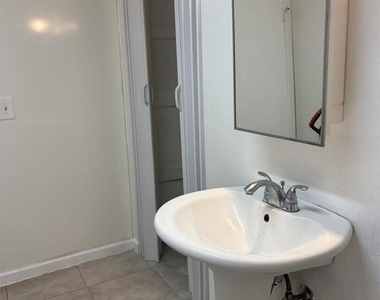 10007 Cole Road - Photo Thumbnail 28