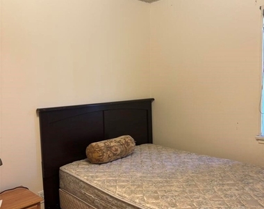 10007 Cole Road - Photo Thumbnail 55